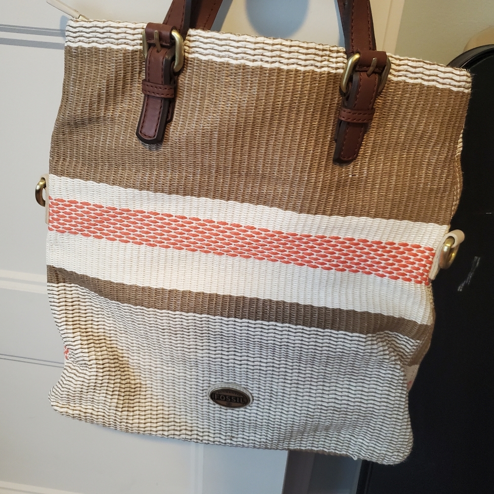 Fossil Explore bag with wallet
